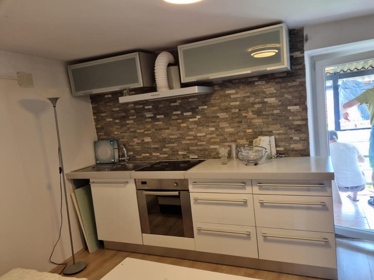 Apartamento Caci Črni Kal Exterior foto